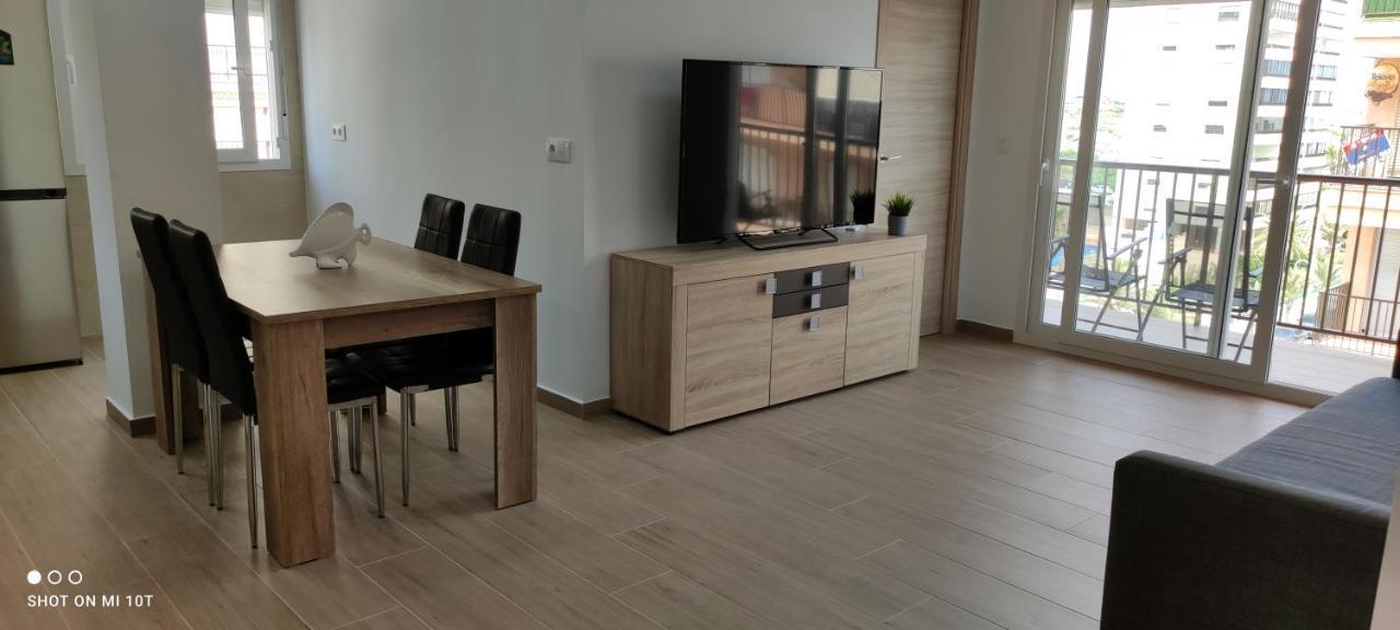 Beachfront Cozy Arenales Del Sol, Alicante Apartment Arenales del Sol